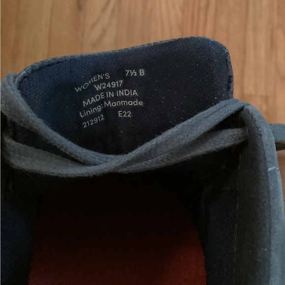 NEW COLE HAAN BLUE SUEDE SNEAKER LIZARD EMBOSSED LEATHER TONGUE & HEEL DETAIL - Picture 11 of 12